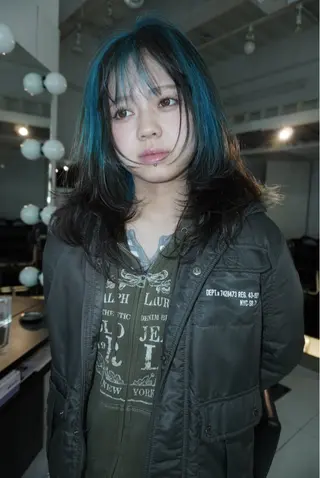 セミロング カラー ヘアアレンジ MIYU/ニュアンス /ケアブリーチカラーのヘアスタイル