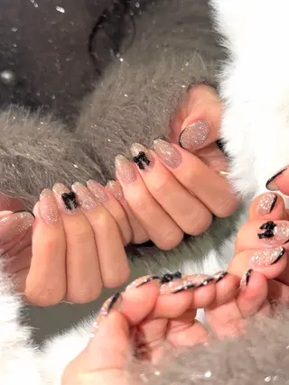 ネイル 池袋Uni nail 上品シンプルデザインのネイルデザイン
