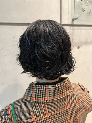 ミディアム パーマ 透明感カラー人気 ナンバーワンMIYUのヘアスタイル
