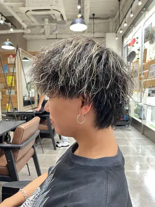 カラー パーマ メンズ 鈴木 崇之のヘアスタイル