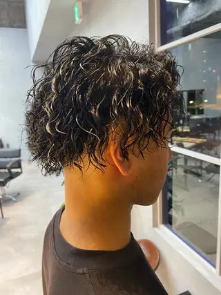 パーマ メンズ ✨デザインカラー✨ ✂️kouki✂️のヘアスタイル