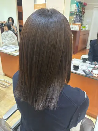 ミディアム 尾崎 優花のヘアスタイル