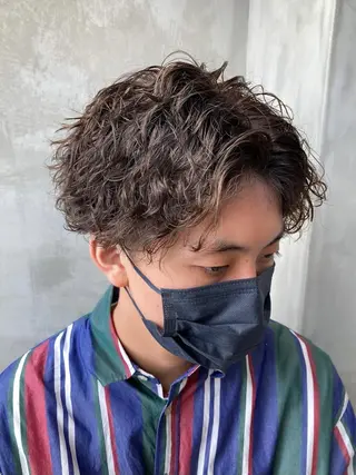 ショート パーマ メンズ 波巻きスパイラルパー マ/シャドウパーマ駿のヘアスタイル