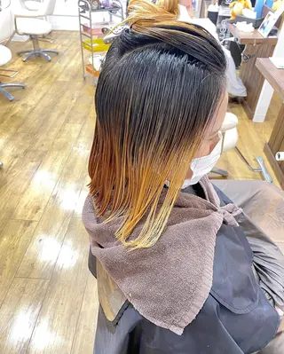 ロング 横浜ブリーチムラ直し ハイトーン/ブリーチのヘアスタイル