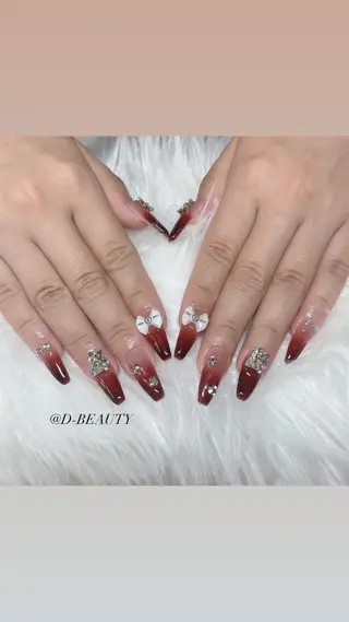 ネイル D-BEAUTY Nailsalonのネイルデザイン