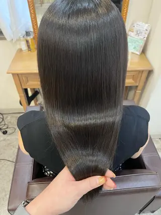 ロング カラー 韓国×巻ける髪質改善 💍maki💍のヘアスタイル