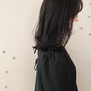 ミディアム 市川 千夏のヘアスタイル