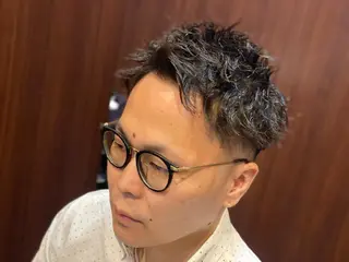 ショート パーマ メンズ 浅見 天翔のヘアスタイル