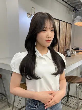 ロング カラー 新宿/韓国ヘア/ 髪質改善ストレートのヘアスタイル