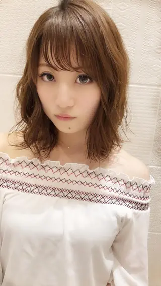 ミディアム 代表山口ひな 髪質改善のプロのヘアスタイル