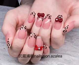 ネイル R inのネイルデザイン