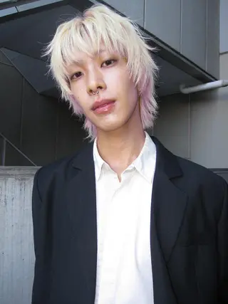 ショート ルカ/透明感 ×レイヤーのヘアスタイル