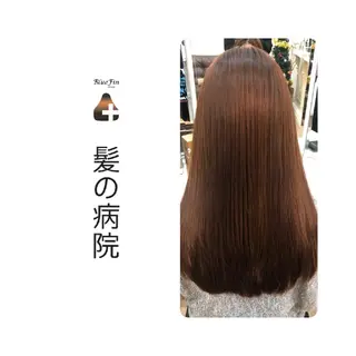 ロング カラー 髪の病院  ルーミールームのヘアスタイル