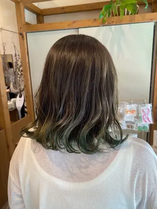 ミディアム カラー ENIF ヤマグチアツコのヘアスタイル