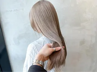 セミロング カラー ヘアアレンジ TOMO GEEKS代表のヘアスタイル