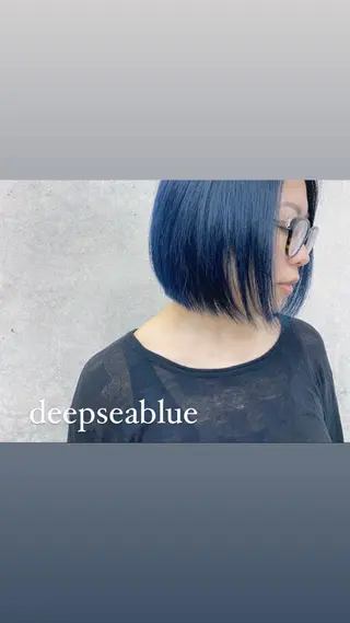 ショート カラー レイヤーカット🪽 MARINA🦩のヘアスタイル
