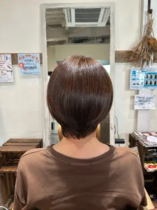 ショート カラー 牛尾 綾花のヘアスタイル