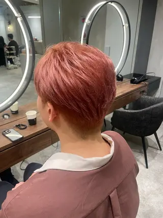 カラー ハイトーン/透明感 yuinaのヘアスタイル