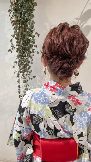 ミディアム ヘアアレンジ cut/nail ▫️イチカ🌻のネイルデザイン