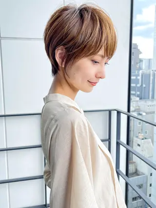 ショート レイヤー/ショート/ 山見陽のヘアスタイル