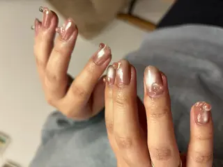 ネイル nailsalon　hue所属・小山 羽奈のネイルデザイン