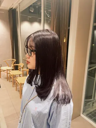 セミロング 渡邊 百咲のヘアスタイル