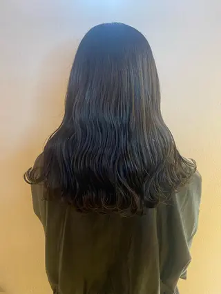 ロング 艶カラー　宮﨑 蒼のヘアスタイル