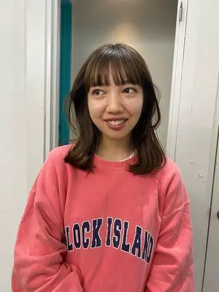 ミディアム カラー 竹内 柚子のヘアスタイル