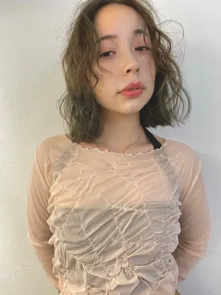 ショート カラー パーマ 森貴裕/ベージュ/ パーマ/オリーブのヘアスタイル