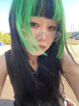 ロング カラー 松本 晴琉のヘアスタイル