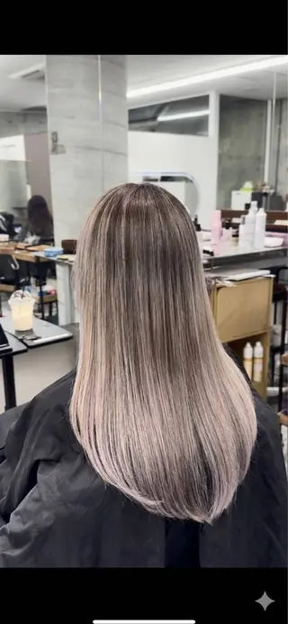 ロング カラー 艶髪✨ブリーチ職人 井手正康のヘアスタイル