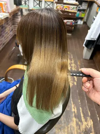 ロング 神 甚八のヘアスタイル