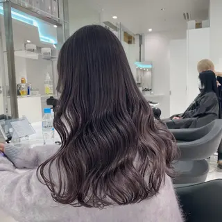セミロング カラー センターパート特化 井上健太のヘアスタイル