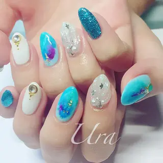 ネイル UrakoNail 《nail》のネイルデザイン
