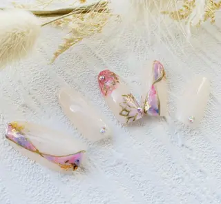 ネイル 早坂  のネイルデザイン