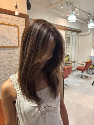 ロング 宇留間 涼香のヘアスタイル