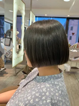 ミディアム レイヤー/ブリ ーチ/ 岡本美優のヘアスタイル