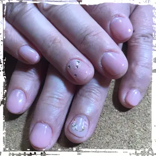 ネイル ECLAT エクラ所属・寺山 千鶴のネイルデザイン