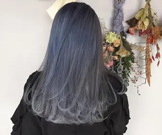 ロング カラー VIRETTA 【ヴィレッタ】のヘアスタイル