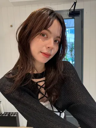 ロング 伊藤 まみのヘアスタイル