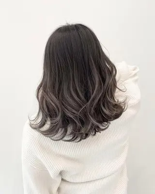 セミロング カラー パーマ ヘアアレンジ 【公式】amble luxe池袋東口🩷のヘアスタイル