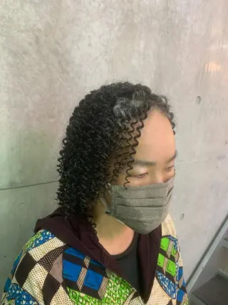 ミディアム パーマ HARURU🪮✨ ブレイズ海外ヘアのヘアスタイル