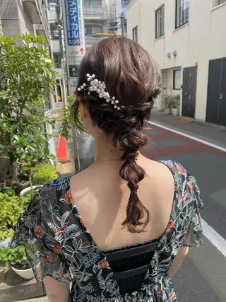 セミロング ヘアアレンジ AYANO ／レイヤー／オリーブのヘアスタイル