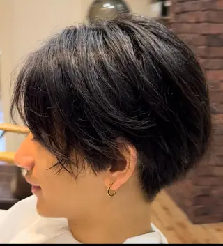 ミディアム 新越谷Lusso 【OOSERA】のヘアスタイル