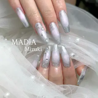 ネイル Nailsalon MADIA所属・石塚 みずきのネイルデザイン