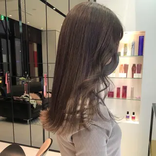 ロング カラー 相川 愛実のヘアスタイル