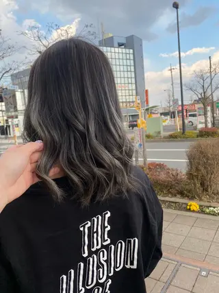 ミディアム カラー 🦄Rena 🦄のヘアスタイル