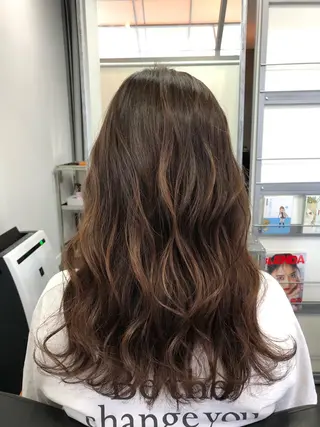 ミディアム カラー ヘアアレンジ 大塚 貴之のヘアスタイル