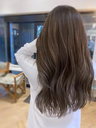 ロング WHALE hair × beautyのヘアスタイル