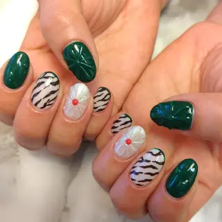 ネイル ジェヌインネイル 河内のネイルデザイン